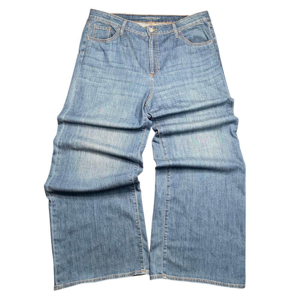 Chicos High Rise Wide Leg Jeans Size 18R Medium Wash Blue Denim Stretch 3.5R